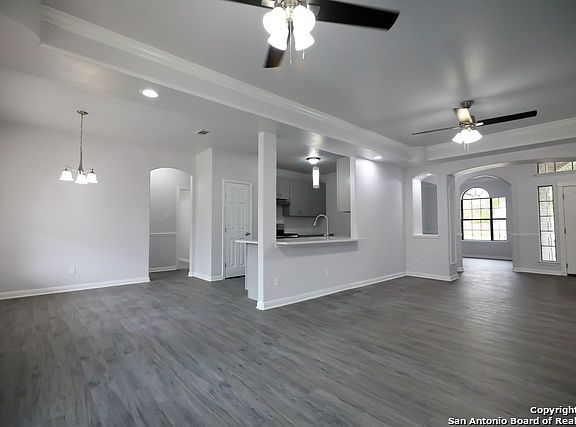 4th image of 7420 Linkmeadow St