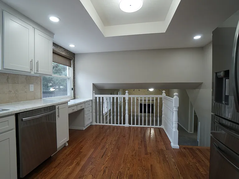 5007 Alta Loma Rd — Photo 11