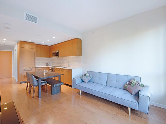 4th image of 5728 Berton Ave #1709