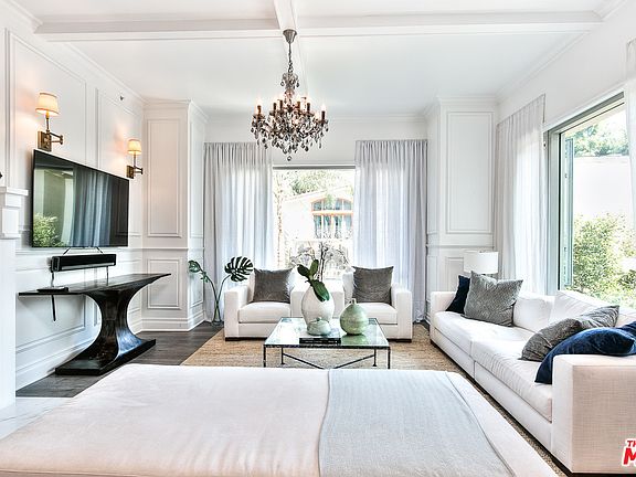 2nd image of 10727 Wilshire Blvd APT 202