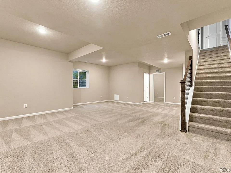 1264 Solitaire St