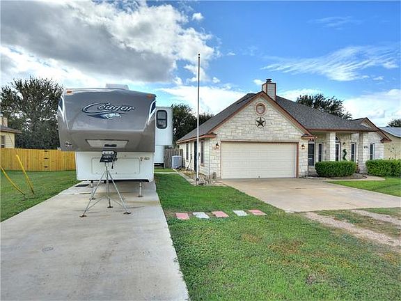 3rd image of 135 Kokomo Ln