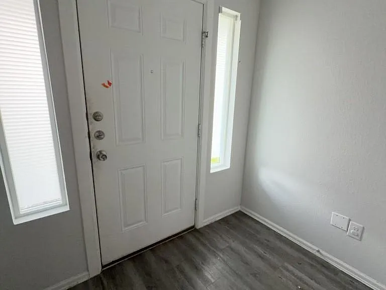 509 Hines Ave #A — Photo 2