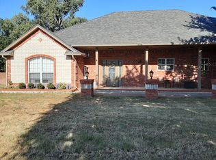 888 Tall Pine Ln, Blanchard, OK 73010