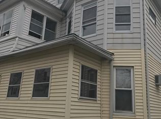 79 Woodmont St, Springfield, MA 01104