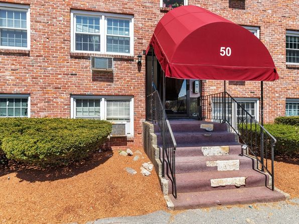 50 Danbury Dr APT 15, Methuen, MA 01844