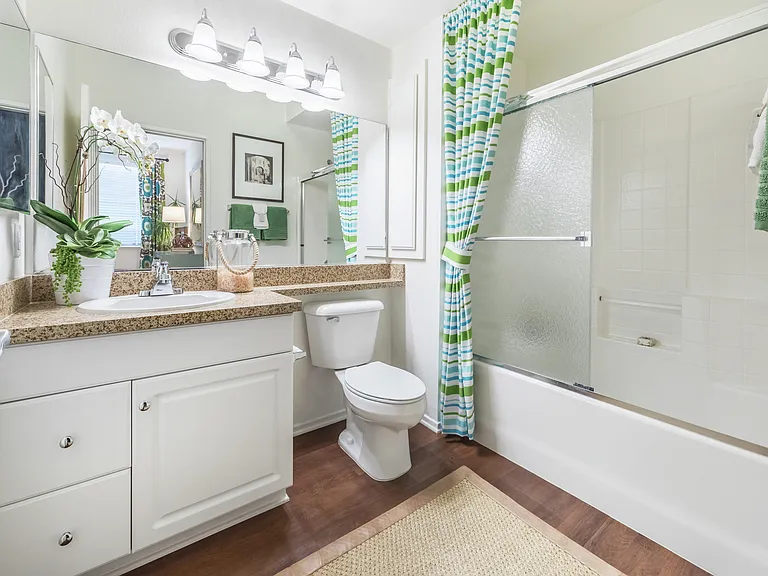 Solana Apartment Homes — Photo 8