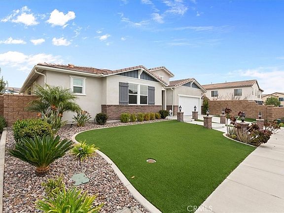 3rd image of 34490 Bloomberry Rd