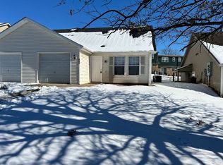 647 N Queen Ridge Ct, Independence, MO 64056