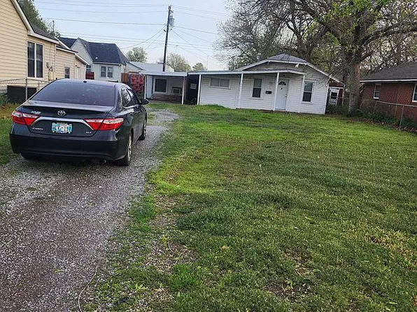 1820 W Broadway Ave, Enid, OK 73703