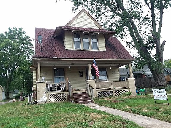 3rd image of 1315 Garfield Ave NW