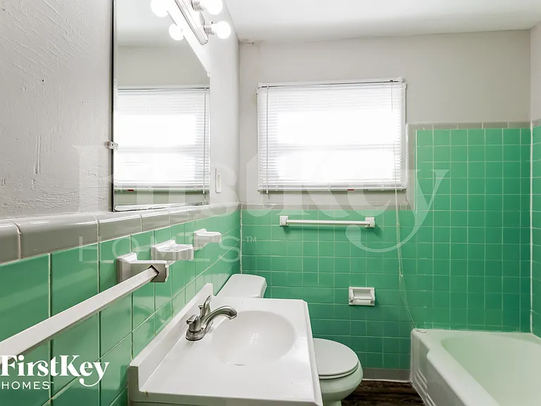 3085 Piper Dr — Photo 9