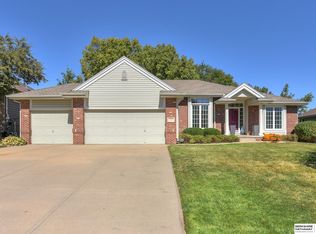 17122 I St, Omaha, NE 68135
