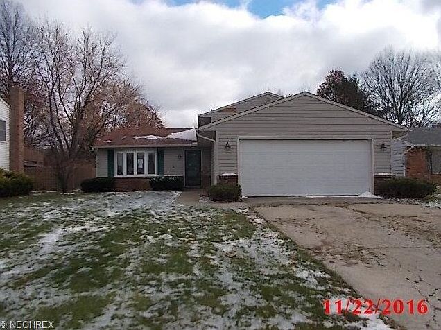 1st image of 122 Meadowfield Ct