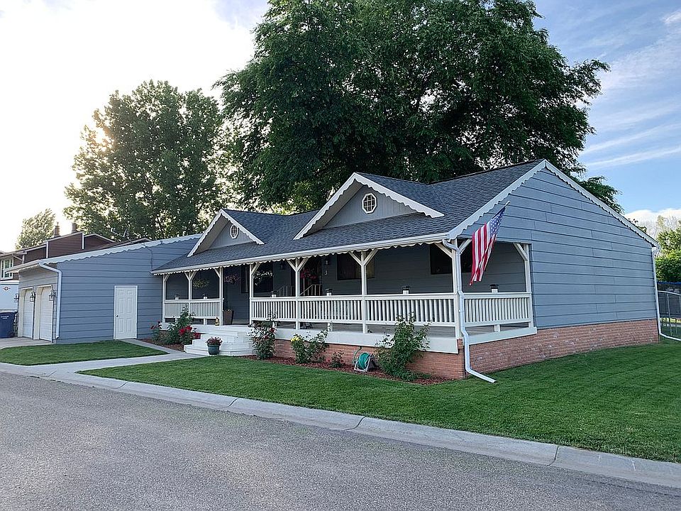 Front side of house 