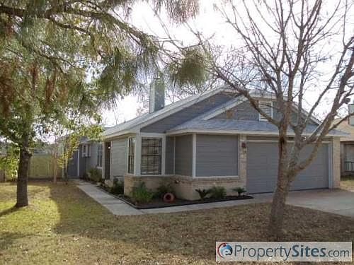 1st image of 806 Russet Valley Dr