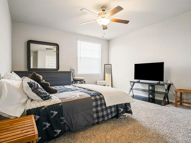 10310 Mager Ln — Photo 22