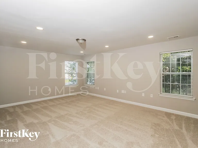 4204 High Shoals Dr — Photo 6