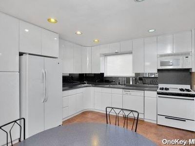 163 Bennett Street, Oceanside, NY, 11572