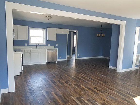 4th image of 2919 Sunset Ave