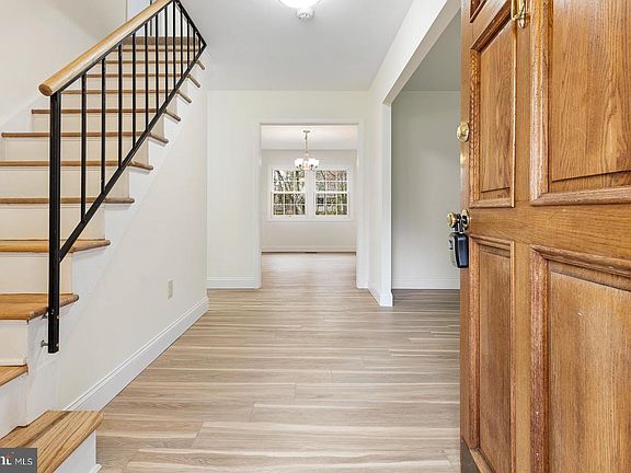 4th image of 12505 Cedarbrook Ln