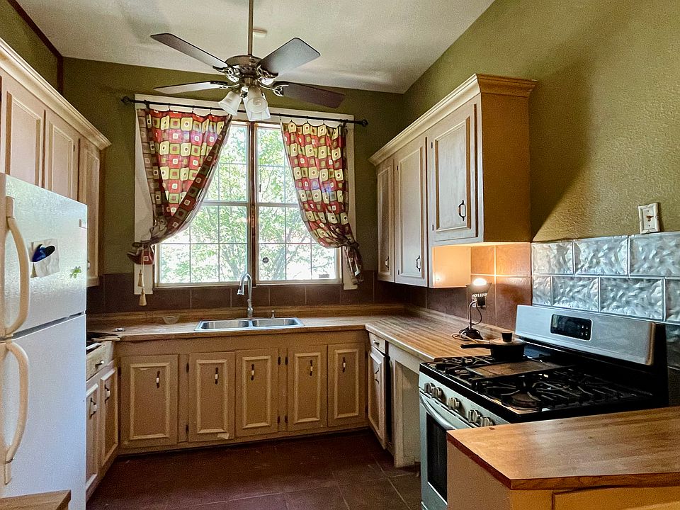 2nd image of 203 Piedmont Ave #1
