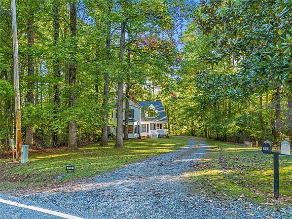2nd image of 294 Pike Rd