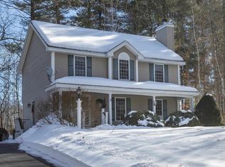 3 Lund St, Litchfield, NH 03052