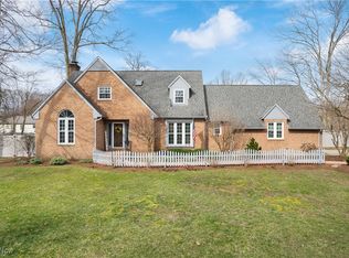 2455 Baylor Cir NW, North Canton, OH 44720