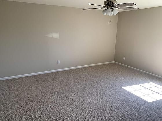 5th image of 425 Yorktown Ln