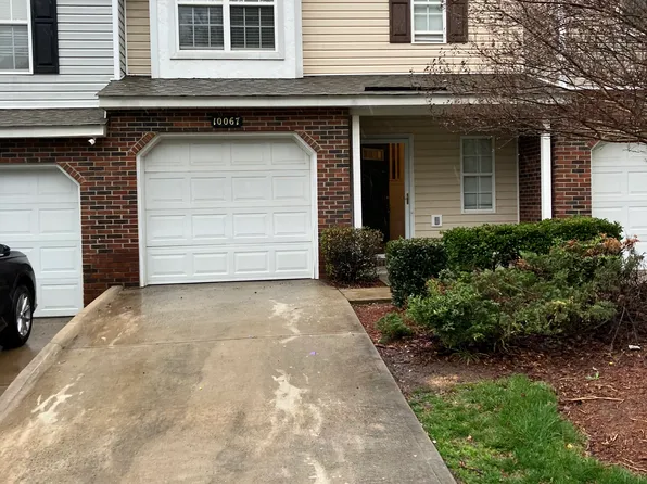 10067 Reindeer Way Ln, Charlotte, NC 28216