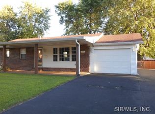2614 Whipporwill Ln, Granite City, IL