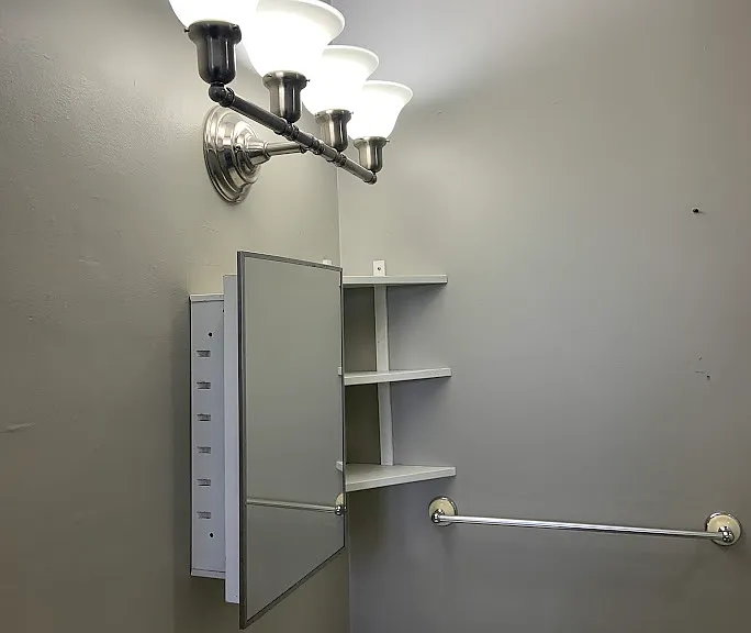 5513-5515 Jane St #1 — Photo 3