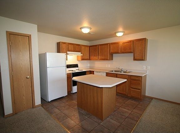 5th image of 1915 Montana St APT F