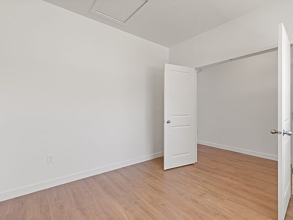 3rd image of 12021 S Antelope Flat Way W #637