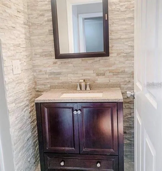 501 Knights Run Ave #2215 — Photo 4