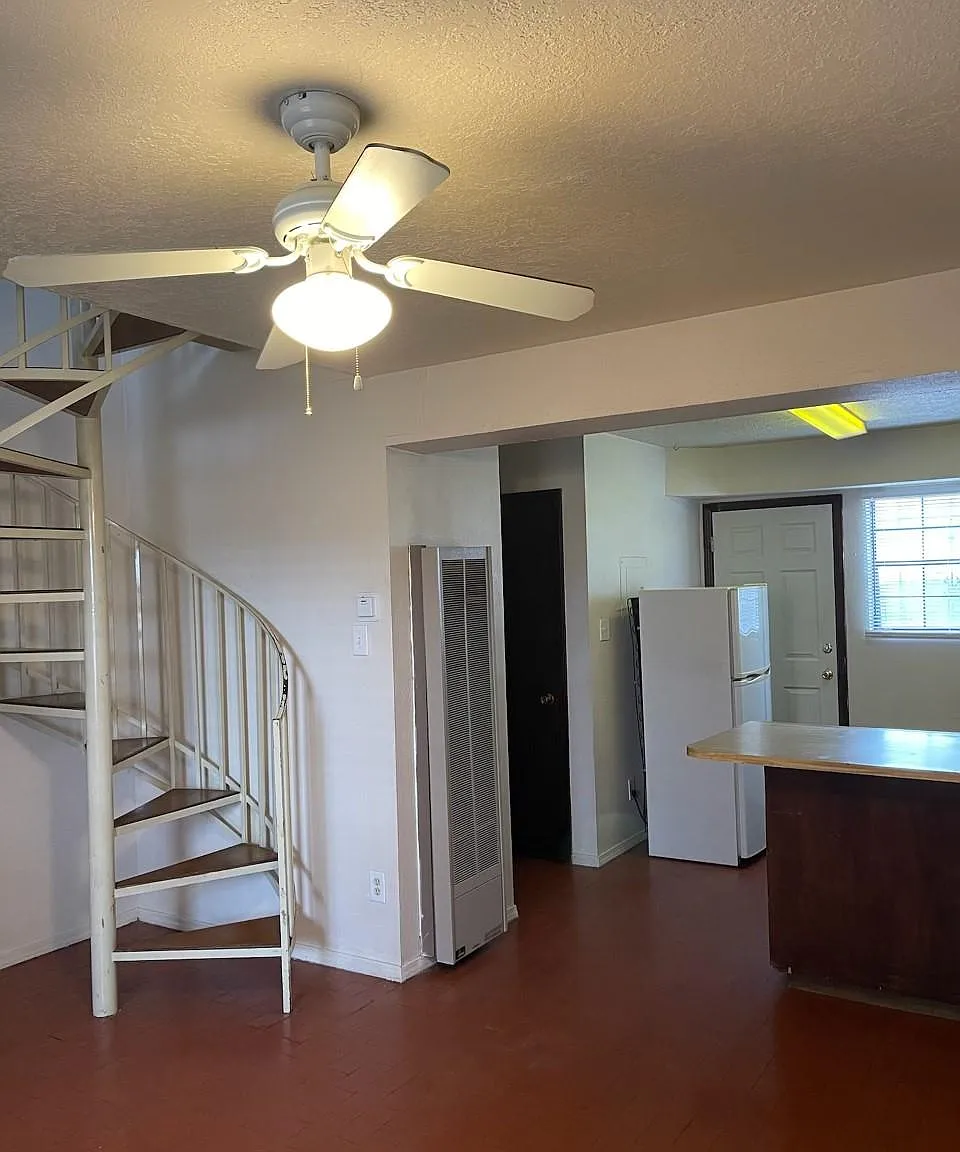 5307 Granite Ave NE — Photo 3