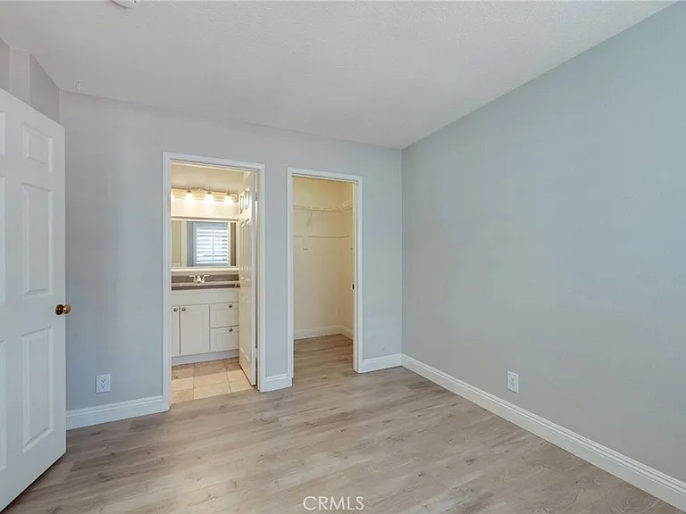 104 Cartier Aisle — Photo 24