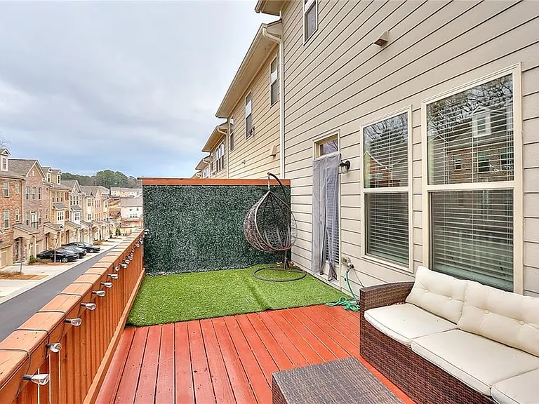 1306 Harris Way — Photo 16