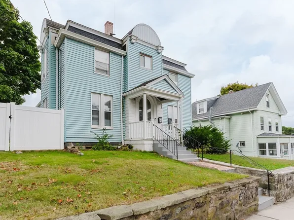 22 Pine St, Hyde Park, MA 02136