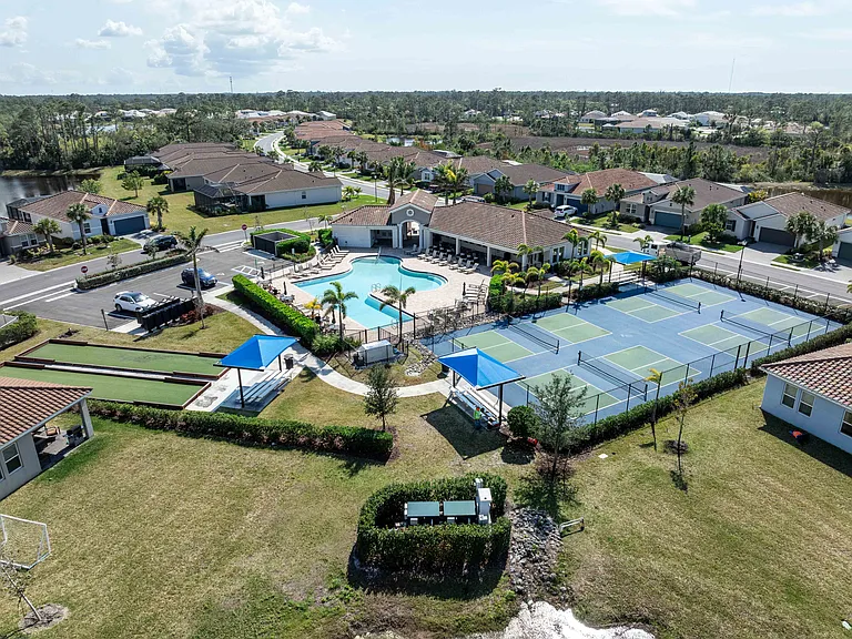 289 Daylily Blvd — Photo 46