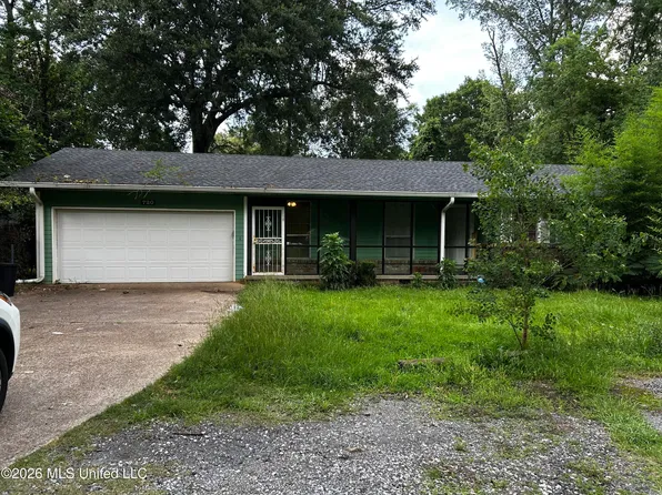 720 Colonial Cir, Jackson, MS 39211
