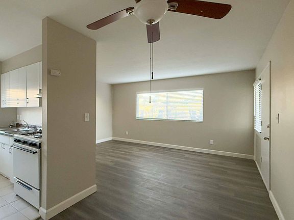 2nd image of 2855-2865 A St #2855-08