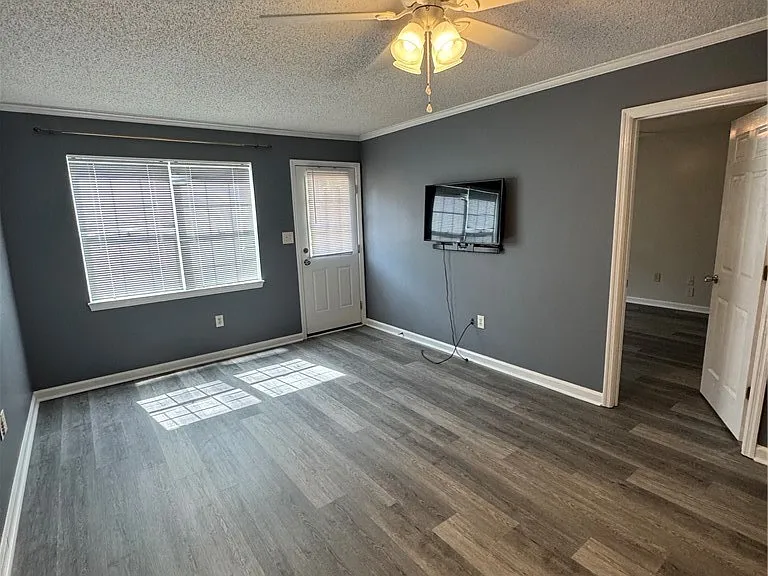 2165 Milledge Ave #A11 — Photo 4