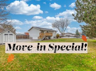 905 W 33rd Ave, Kennewick, WA 99337