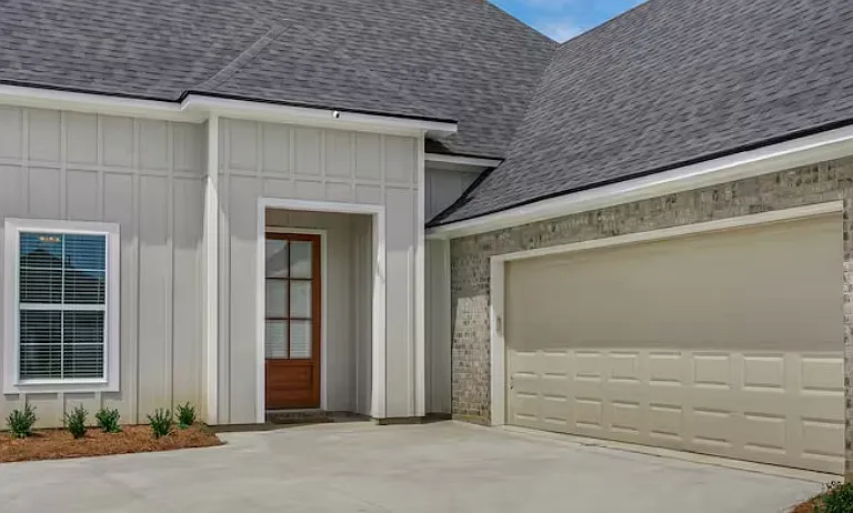 5804 Bluebonnett Dr — Photo 2