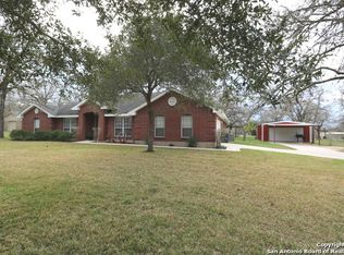 426 Settlers View Dr, Adkins, TX 78101