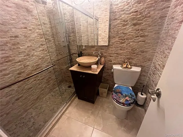 1 bed, 1.0 bath, 500 sqft, $6,000 — Photo 3
