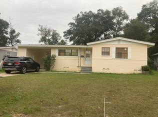 2462 Marble Dr, Jacksonville, FL 32211