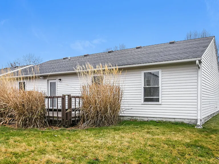 7644 Windy Hill Way — Photo 15